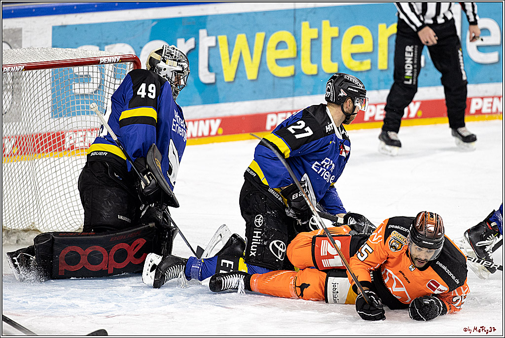PENNY DEL;  Koelner Haie - Grizzlys Wolfsburg; Koeln, 25.11.2021